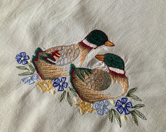 Vintage Oval Doily 17.3"x12.2"/44x31cm & Round 14.2"/36cm No defect, Machine Embroidery, Ducks, Stand for Vase or Figurines, Placemats