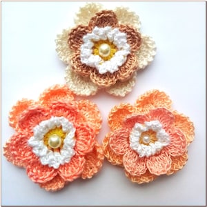 かぎ針編みの花柄 1.5 インチ バッグペンダント、キーチェーン、アップリケ、ヘッドバンド、花のブローチ、ピン、花のガーランド、車の花飾り、衣服の装飾。