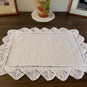 Centrino vintage in lino bianco, centrino rettangolare, tovaglietta, bordo in pizzo all'uncinetto, bordo in pizzo, centrino per vassoio 50 x 36 cm
