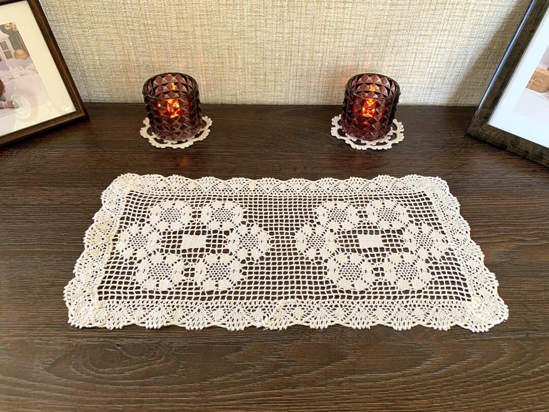Vintage Rectangular Doily 16.5