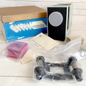 Proyector de diapositivas soviético antiguo EKRAN 50x50 IA / Proyector de películas de la URSS / Visor de fotos retro / Proyector de diapositivas de 35 mm / Dispositivo de colección