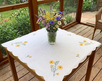 Vintage Square White Tea Tablecloth, Machine Embroidery Flowers, Home Textiles, Coffee Table Decor, No defect 31"x 30.3"/ 79 x 77 cm
