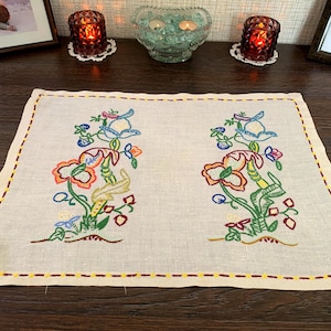 Vintage Linen Rectangular Doily 19"x 14"/ 48x36cm No defect, Hand Embroidery, Floral Placemats, Rectangular Doily for Traymat, Coffee Table