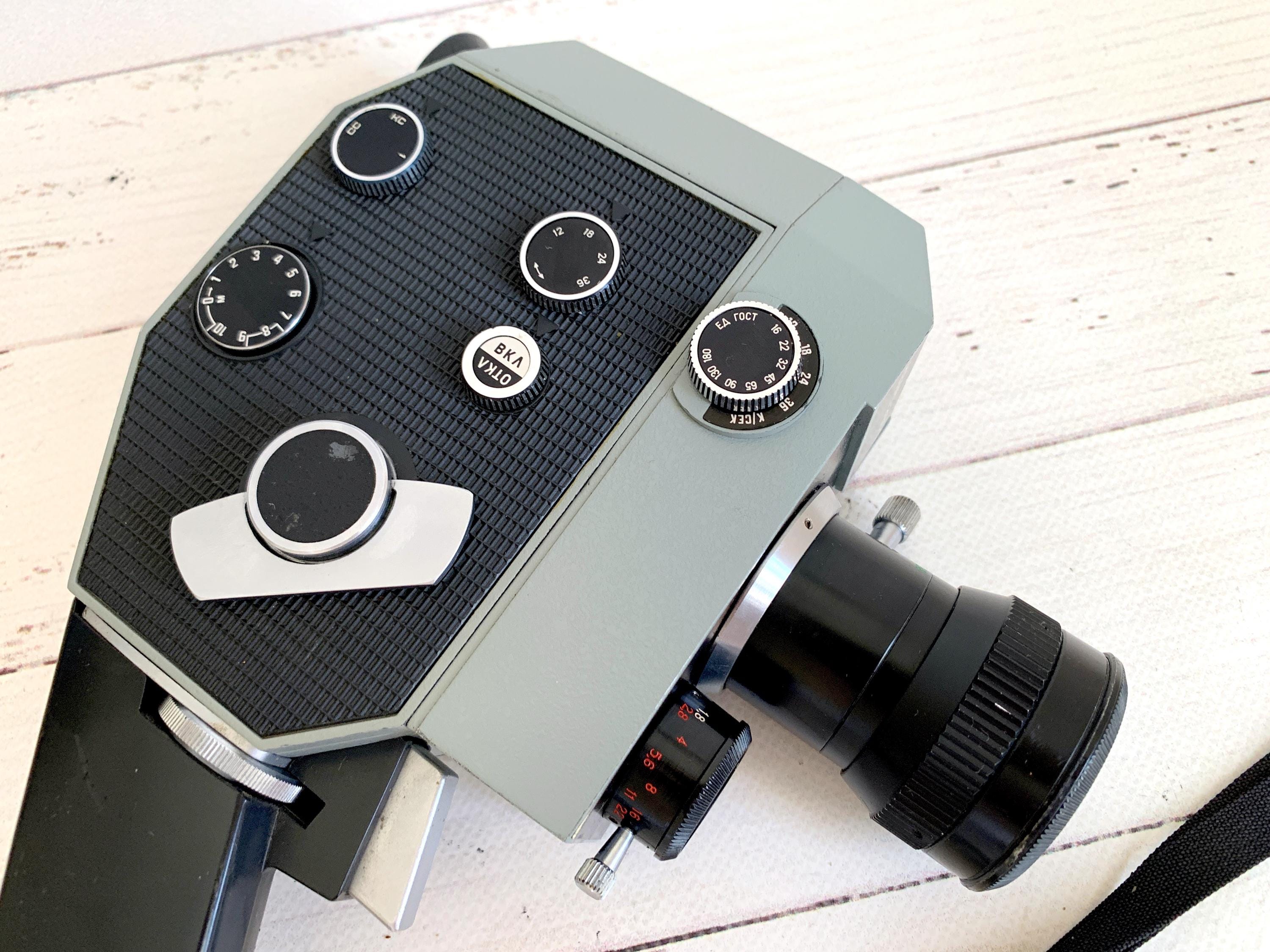 ヴィンテージ映画カメラ クォーツ - 1x8S-2 実用ナローフィルムカメラ