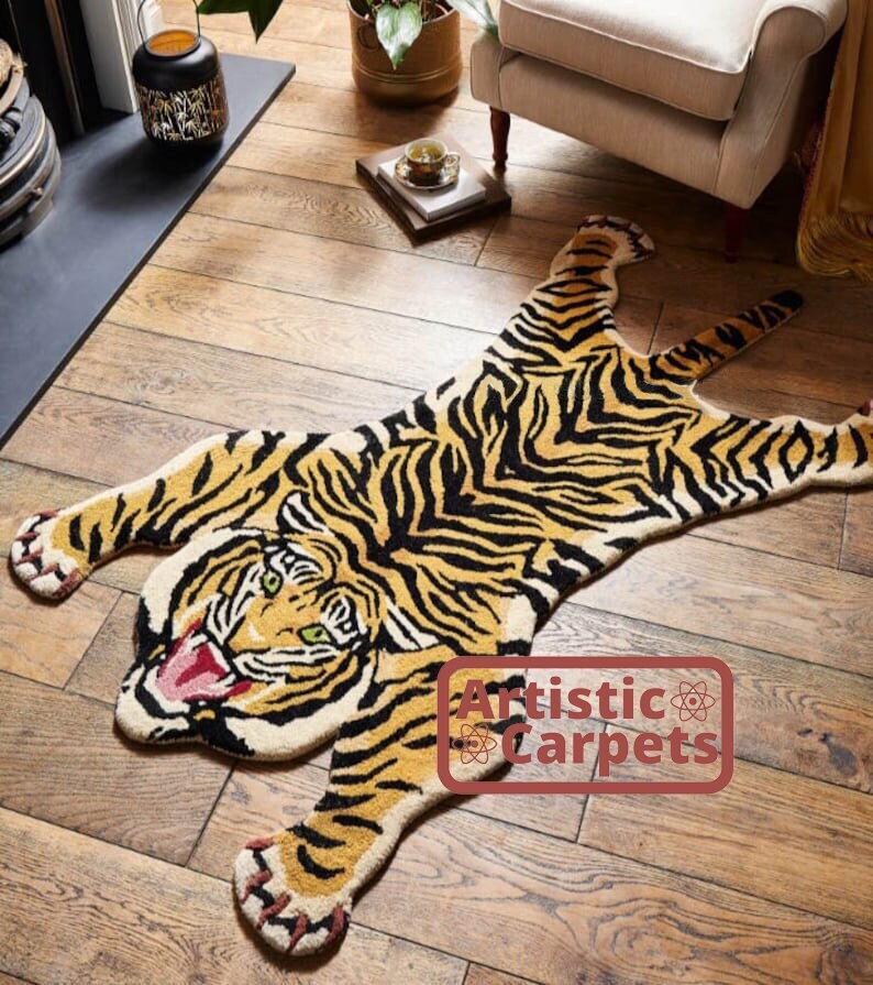 Handknotted Grey, Black, and Cream Hunting Tiger Rug, 3'6x5