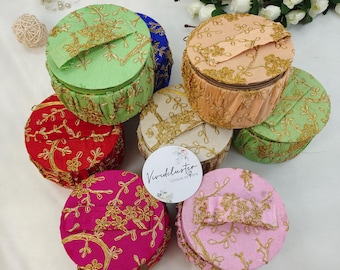 Round Jewellery box- 4.5 inch (Multicolour), Fabric & Wooden Base