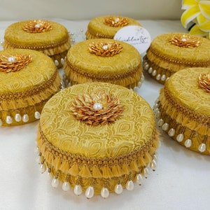 Handgefertigte stahl Ladoo boxen für gifting/gastbevorzugung einladung rückkehr geschenke trockenobst Pooja Süßigkeiten/Bhaji favor desi hochzeit holi diwali geschenk