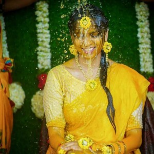 Artificial jewellery with outlet saree