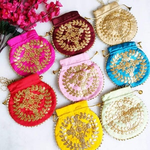 Handmade Women&#39;s Embroidery Clutch Purse Potli Bag Wedding Favor Return Gift For Guests Potli bags for favors haldi/Mehandi bridesmaid gifts