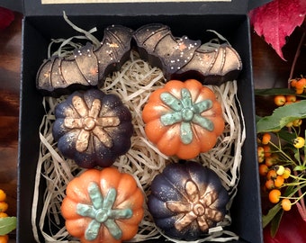 Dark Gourds Soy Wax Melts, Handcrafted, Vegan, Gift, Halloween, Autumnal, Pumpkins, Gourds, Bats, Mythology, Legend, Magical, Seasonal