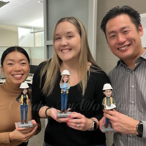 Custom Bobbleheads, Employee Bobblehead Gifts, Clients Bobbleheads, Christmas Gifts, Office Colleague Bobbleheads, Coworkers Bulk Gifts
