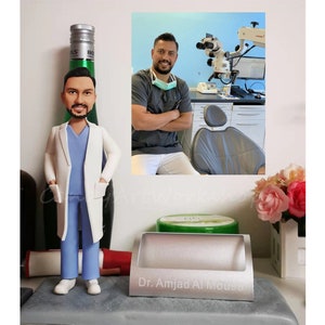Muñeco cabezón de dentista personalizado, regalo de médico con cabeza cabezón personalizada, tarjetero personalizado con figura de médico, cirujano o farmacéutico