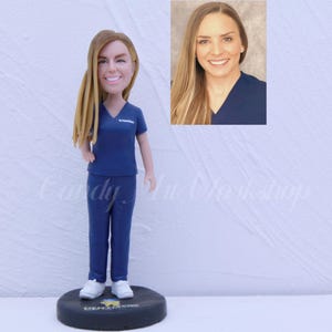 Custom dentist Bobblehead, Doctor Bobbleheads, Orthodontist Bobblehead, Dental Hygienist Bobble head Custom, Medical Graduates Figurines