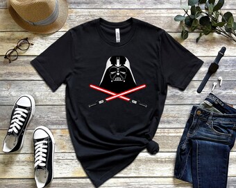 Koszulka Vader i miecz świetlny | Koszulka Star Wars | Darth Vader | Lord Sithów | Prezenty Star Wars | PrintsbyPorkins
