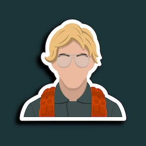 Op de afbeelding: Een sticker van een persoon met blond haar, die een bril draagt en een donkergroen jack met een oranje rugzak.