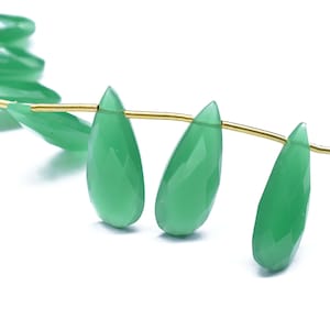 Green Onyx 8x20mm Teardrop Shape Briolettes, Jewelry Making Supply, Jewelry Findings Item, Teardrop faceted bead, Green Gemstone Briolettes