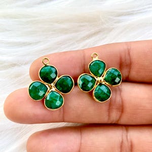 Natural Emerald Pendant/Heart Shape Pendant/Emerald Bezel Charm/Jewelry Essential/DIY Jewelry Supply/Gemstone Component/Brass Plated Bezel
