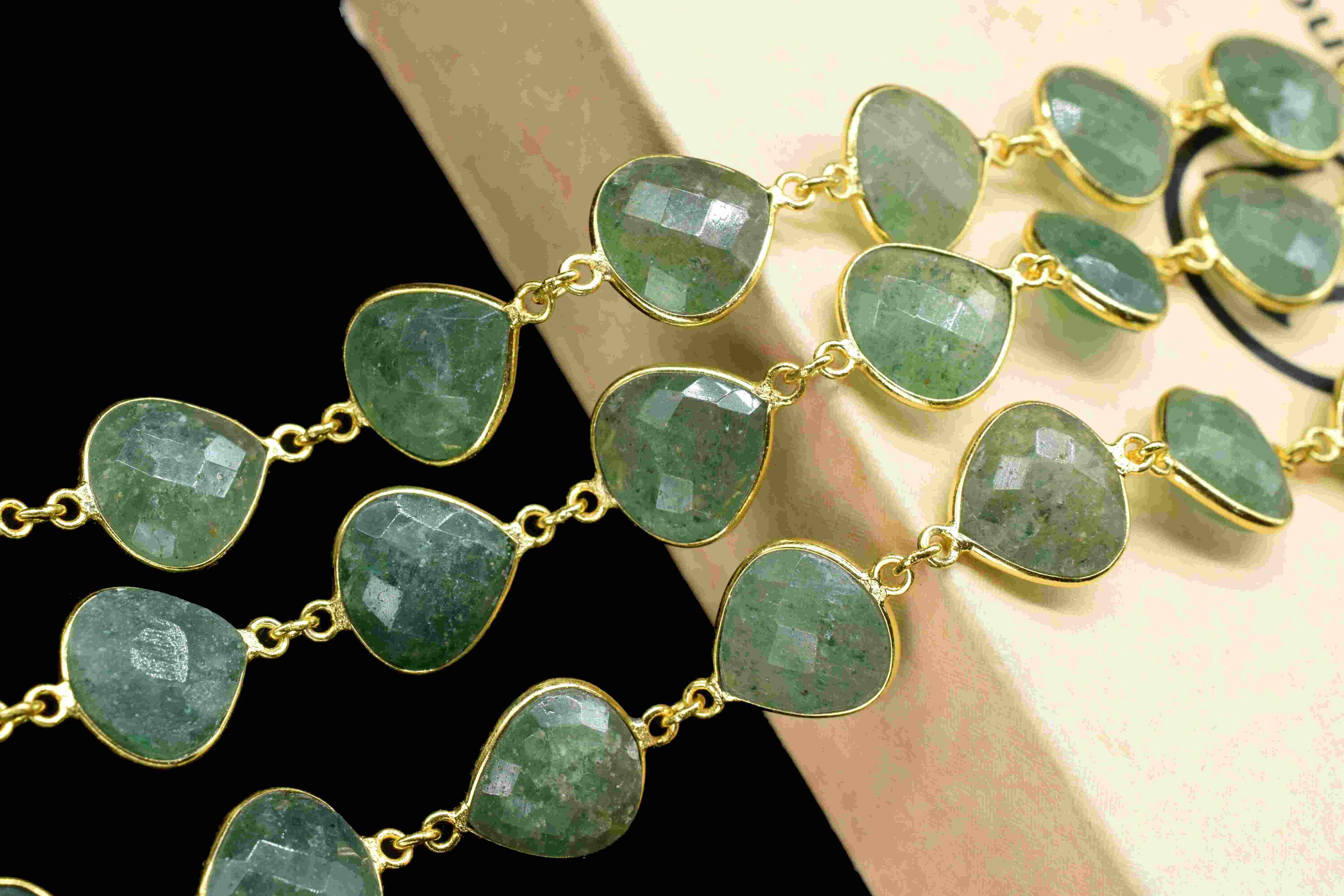 グリーン ストロベリー クォーツ ハート型 ベゼル チェーン、12 mm