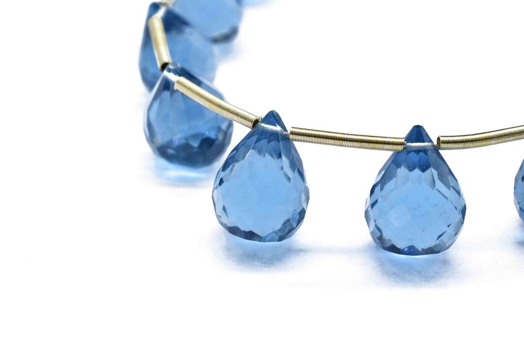 Topaze Bleue Naturelle Du Brésil – Briolettes Percées 1,69 Carat – Traitement Irradiation