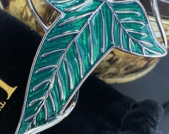 エルフのブローチ ロード・オブ・ザ・リング ホビットの葉のネックレス