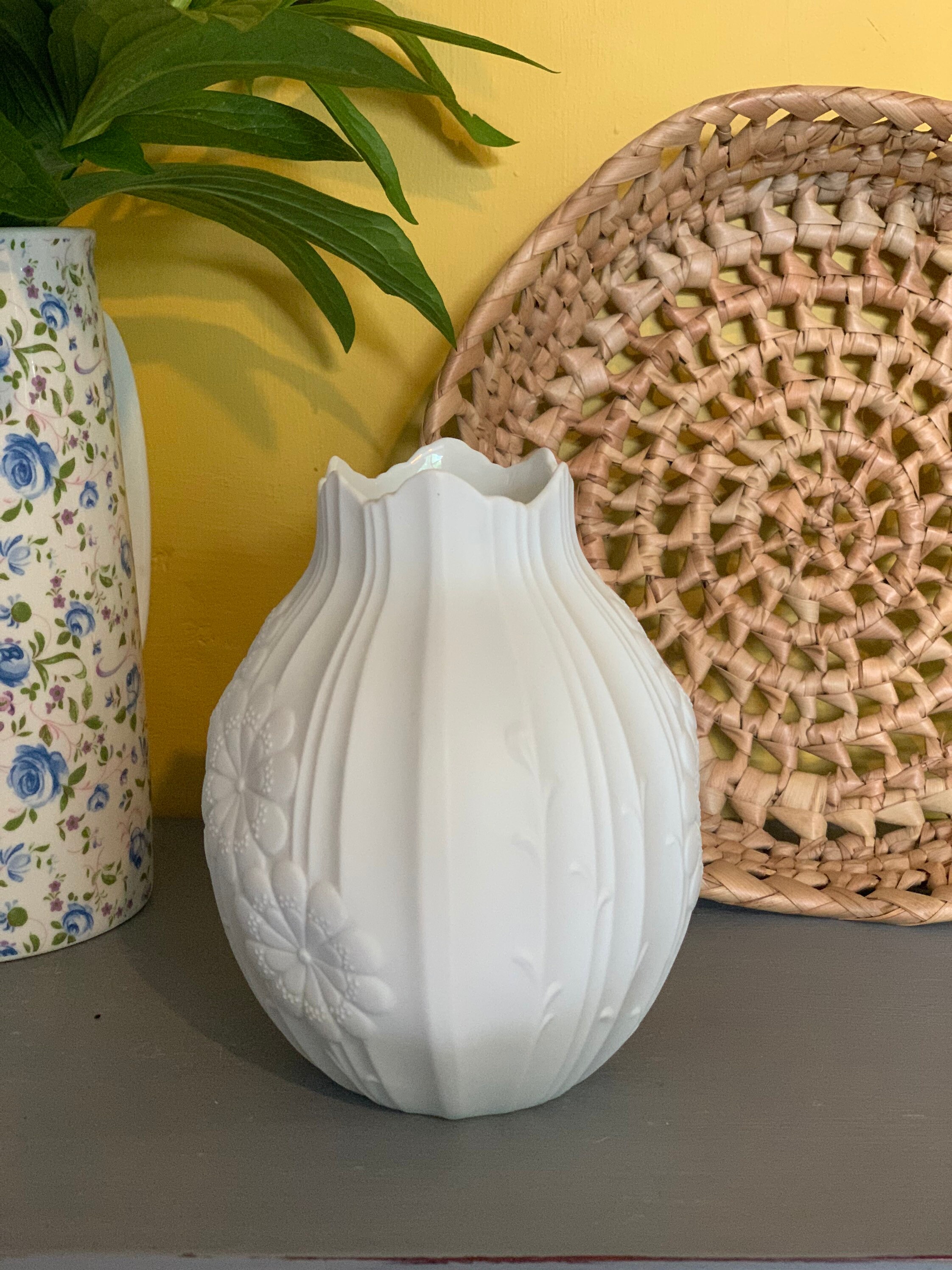 Vintage Kaiser Vase weiße Biskaya Porzellan Blumen Kaiser Etsy