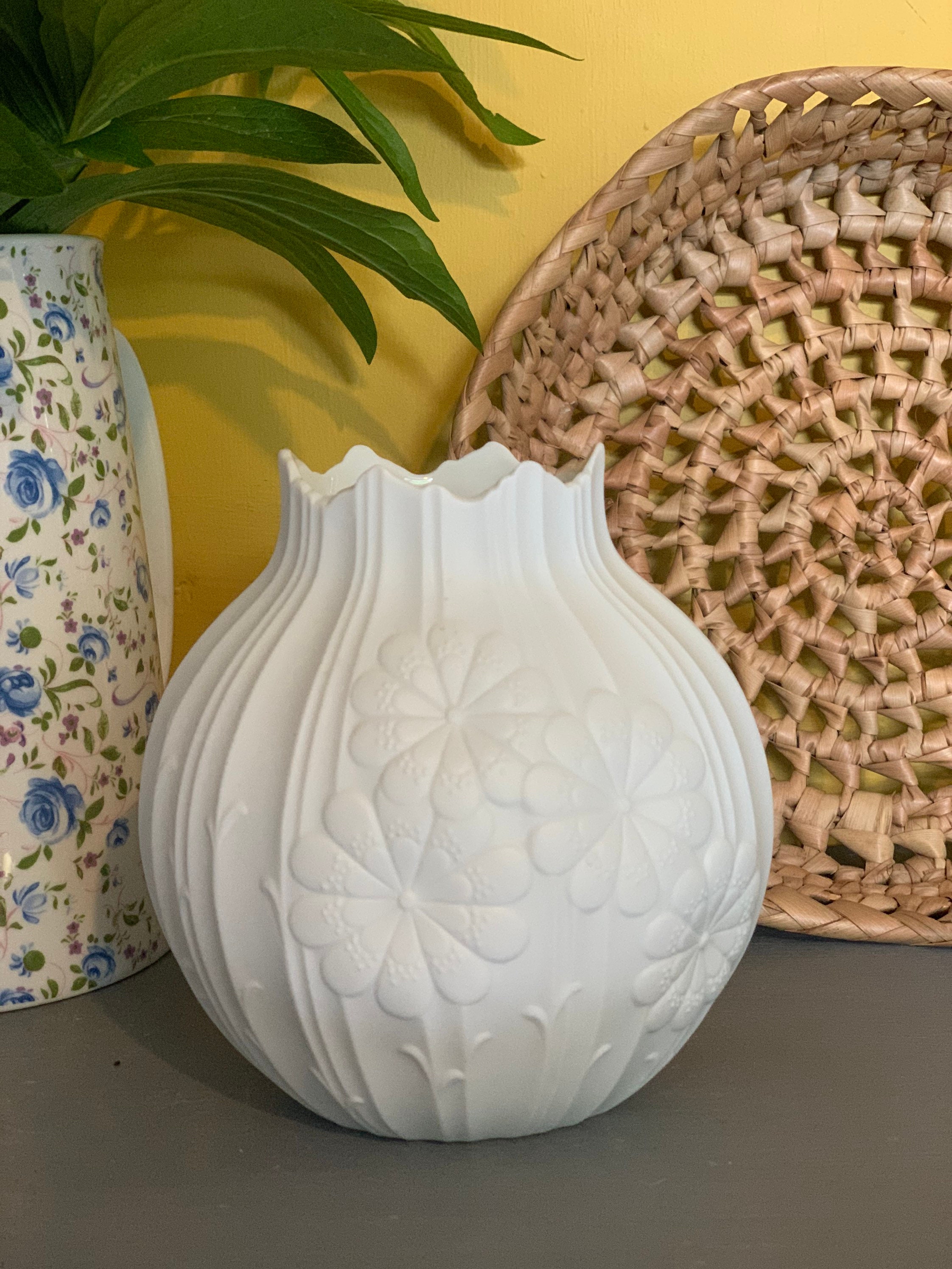 Vintage Kaiser Vase weiße Biskaya Porzellan Blumen Kaiser Etsy