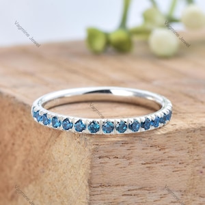 Anel Eternity com Topázio Azul Natural de Londres - Prata de Lei