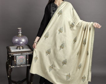 Cloud-Cream Pure Pashmina Shawl from Kashmir with Sozni-Embroidery by Hand