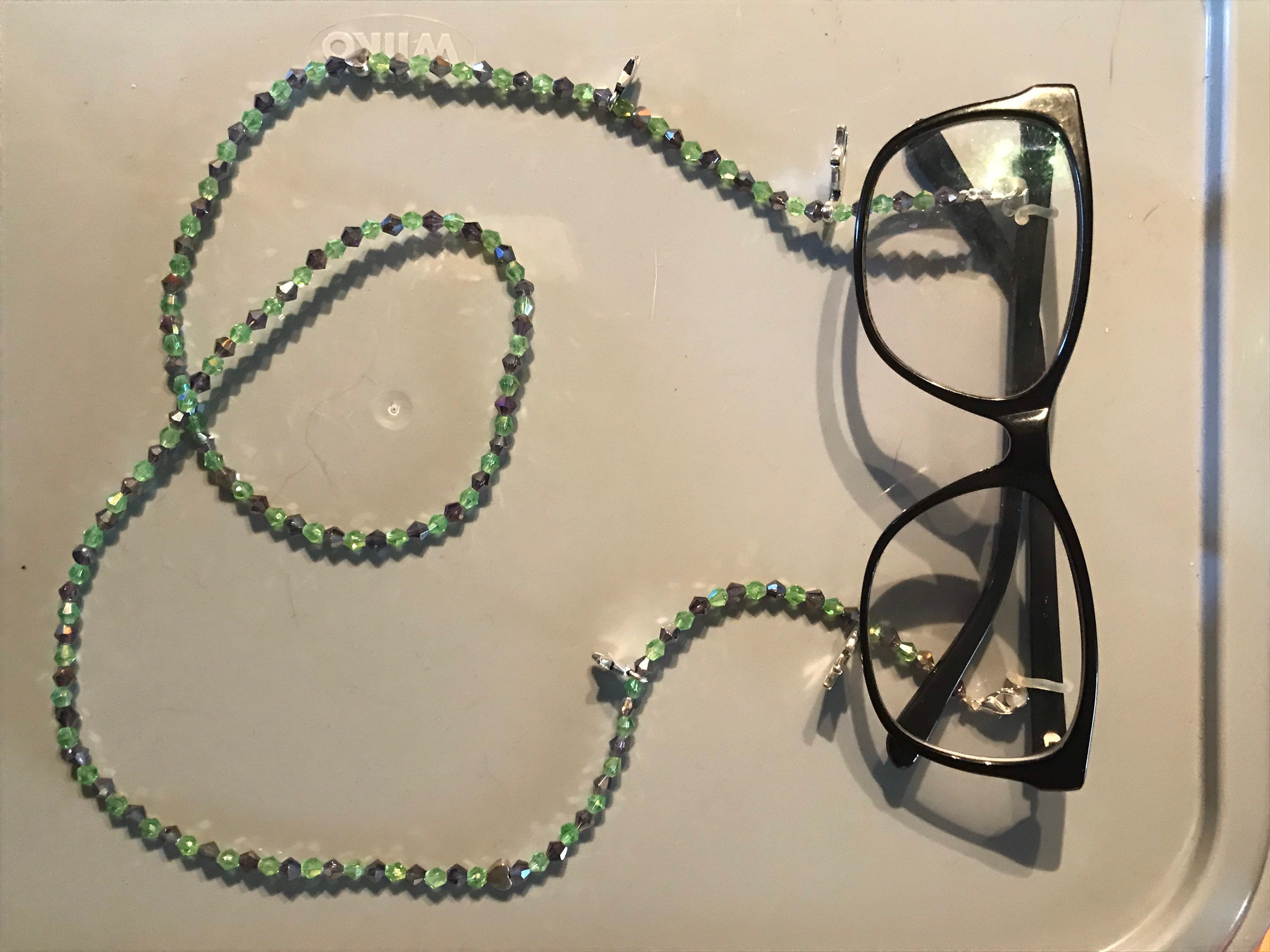 Crystal beaded glasses lanyard ’Citycat’