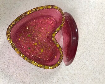 Gorgeous red love heart trinket box