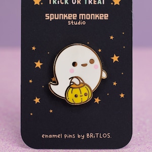 Pin fantasma de Speckles / Pin de Halloween pastel kawaii / Esmalte duro / 1,1 pulgadas