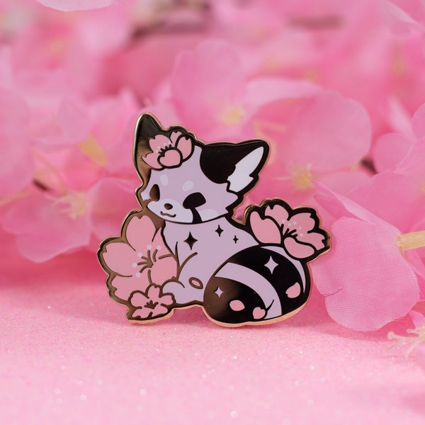 Sakura roter Panda Pin | Sakura Daydream Kollektion | Kawaii Pastell Rosa Pin | Hard Emaille | 5 cm