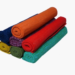 Handloom Cotton Yoga Mat: Eco-Friendly Non-Slip Grip