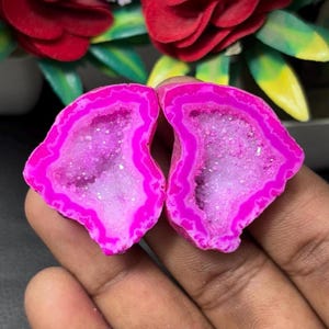 Cabochon di pietra preziosa a fette, di qualità superiore, cabochon di pietra preziosa rara, dal designer unico per la creazione di gioielli. 110 ct [2 pezzi]