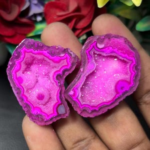 Cabochon di pietra preziosa a fette, di qualità superiore, cabochon di pietra preziosa rara, dal designer unico per la creazione di gioielli. 136 ct [2 pezzi]