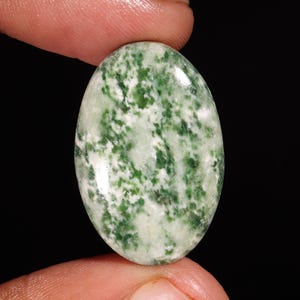 Diopside With Zosite Oval Shape Cabochon Loose Gemstone For Making Jewelry 29.70 Ct 30X20X5 MM Q-3294
