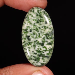 Diopside With Zosite Oval Shape Cabochon Loose Gemstone For Making Jewelry 43.65 Ct 37X20X6 MM Q-3295