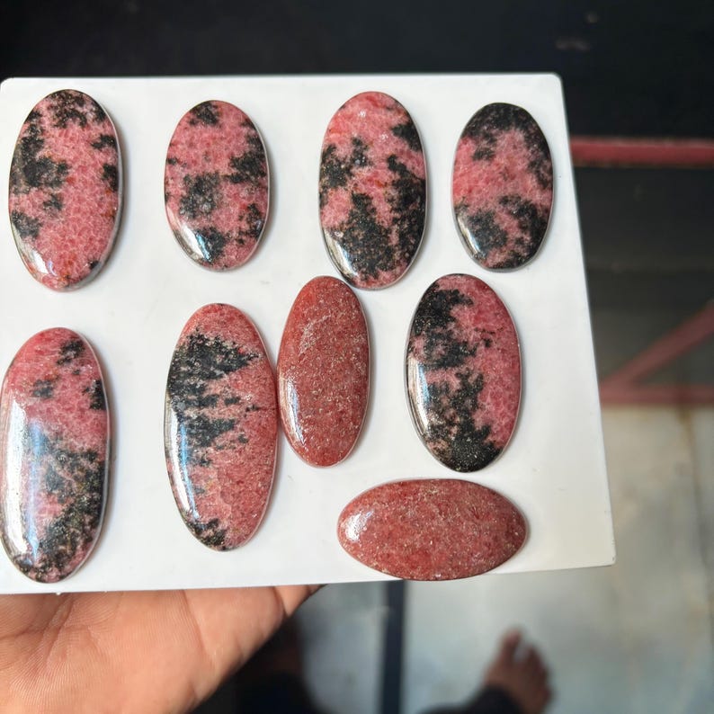 Cabujón de rodonita natural, gema suelta de rodonita rosa para la fabricación de joyas, piedra para engarzar, cabujón de cristal de rodonita pulido a mano. imagen 6