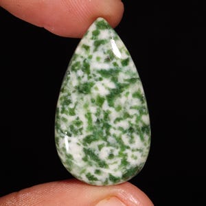 Diopside With Zosite Pear Shape Cabochon Loose Gemstone For Making Jewelry 32.40 Ct 33X19X6 MM Q-3312