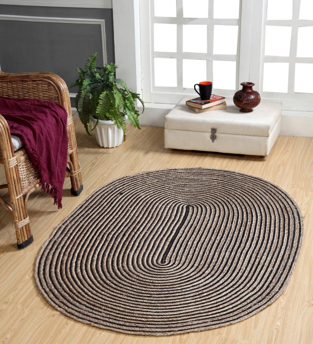 Black Stripe Natural Jute Braided Rug Oval Shape Rug Retro Tufted Rug