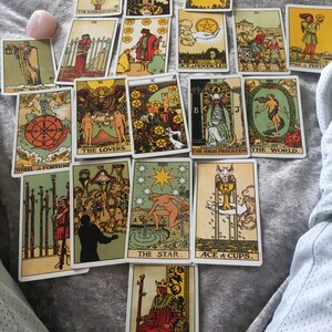 Tarot card reading