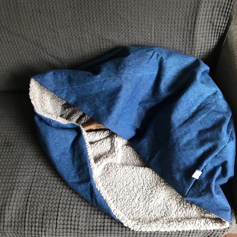 Wafkees sac de couchage chaud et douillet pour chiens et animaux de compagnie fait à la main avec amour à partir de denim bleu et de tissu en peluche image 7