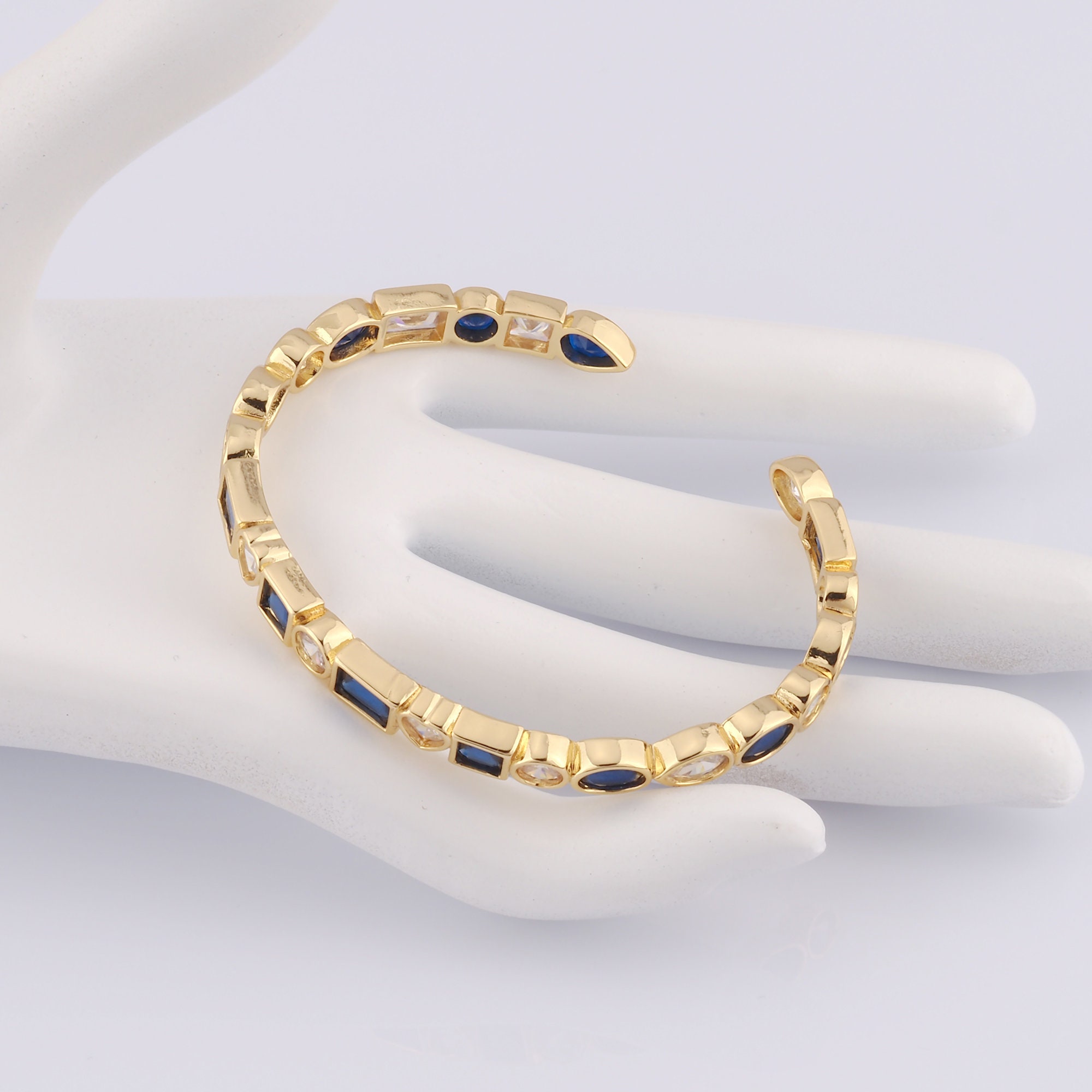 18K Gold Filled Openable Bangle,Thin Gold Bangle,Micropavé CZ Round Bangle,Gifts for Her