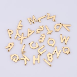 Conectores de iniciales chapados en oro de 18 quilates, conector de letras de oro - para collar y pulsera