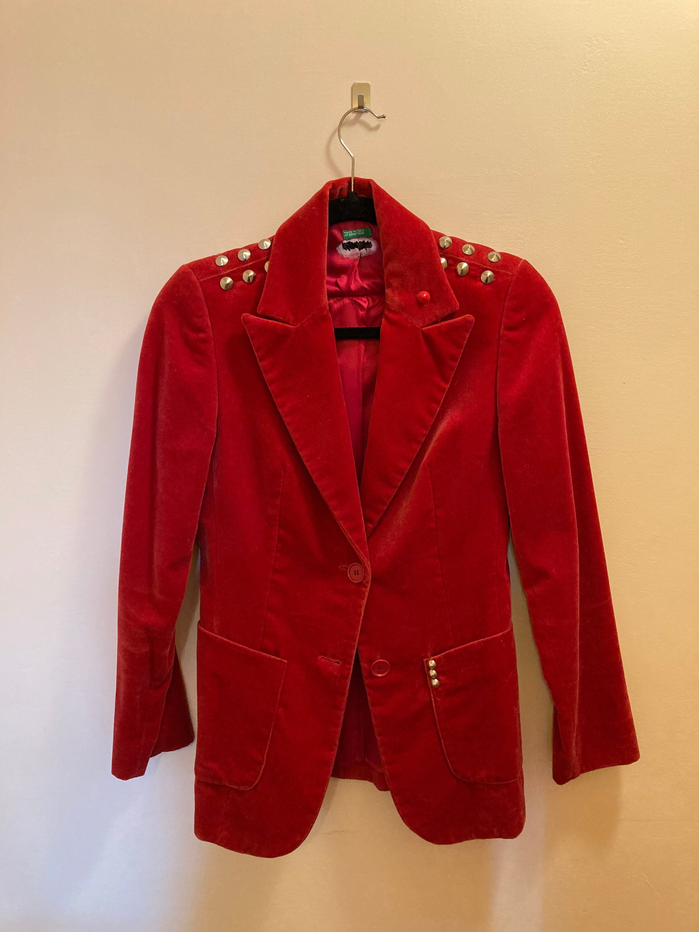 ℝ𝕖𝕕 & ℝ𝔸𝕋𝕋 / Custom Made Red Velvet Women’s Blazer Jacket With Vintage ...