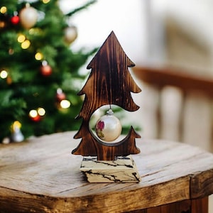 Handmade Christmas Tree Ornament display