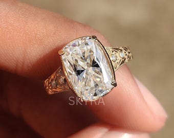 Anello con moissanite taglio cuscino allungato da 4 carati, replica dell'anello di fidanzamento di Taylor Swift, anello in oro massiccio 14 carati, anello vintage con filigrana a motivo di vite incisa.