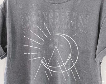 CURSEBREAKER tee | ACOTAR | A Court of Thorns and Roses