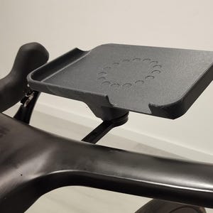 Indoor cycling Zwift tray with garmin mount
