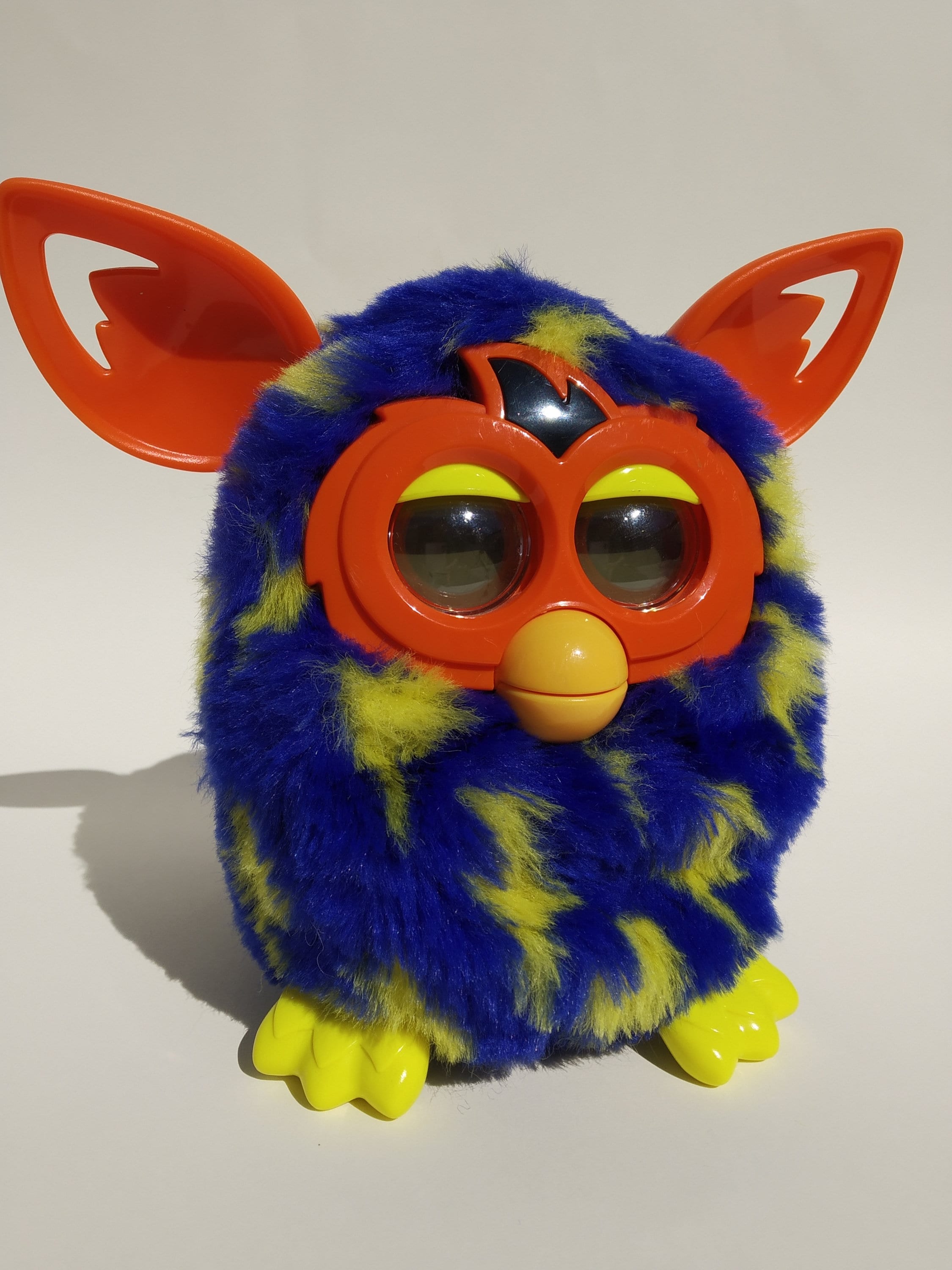 Furby Boom Free Furby Chair / Working Very Well 